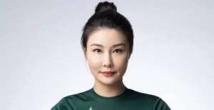 褪去昔日光环的她，依旧为排球事业奋斗着！