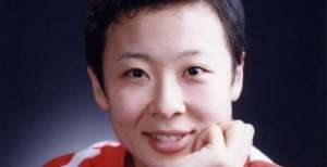 女排二传冯坤，嫁给12岁的泰国老公，40岁生子，现状如何