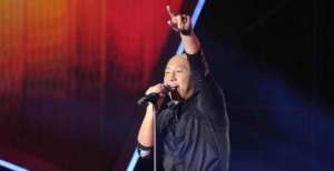 吴京拍摄《战狼》时，为了让周晓鸥参演说：兄弟，给你留了狠角色，演了啥？